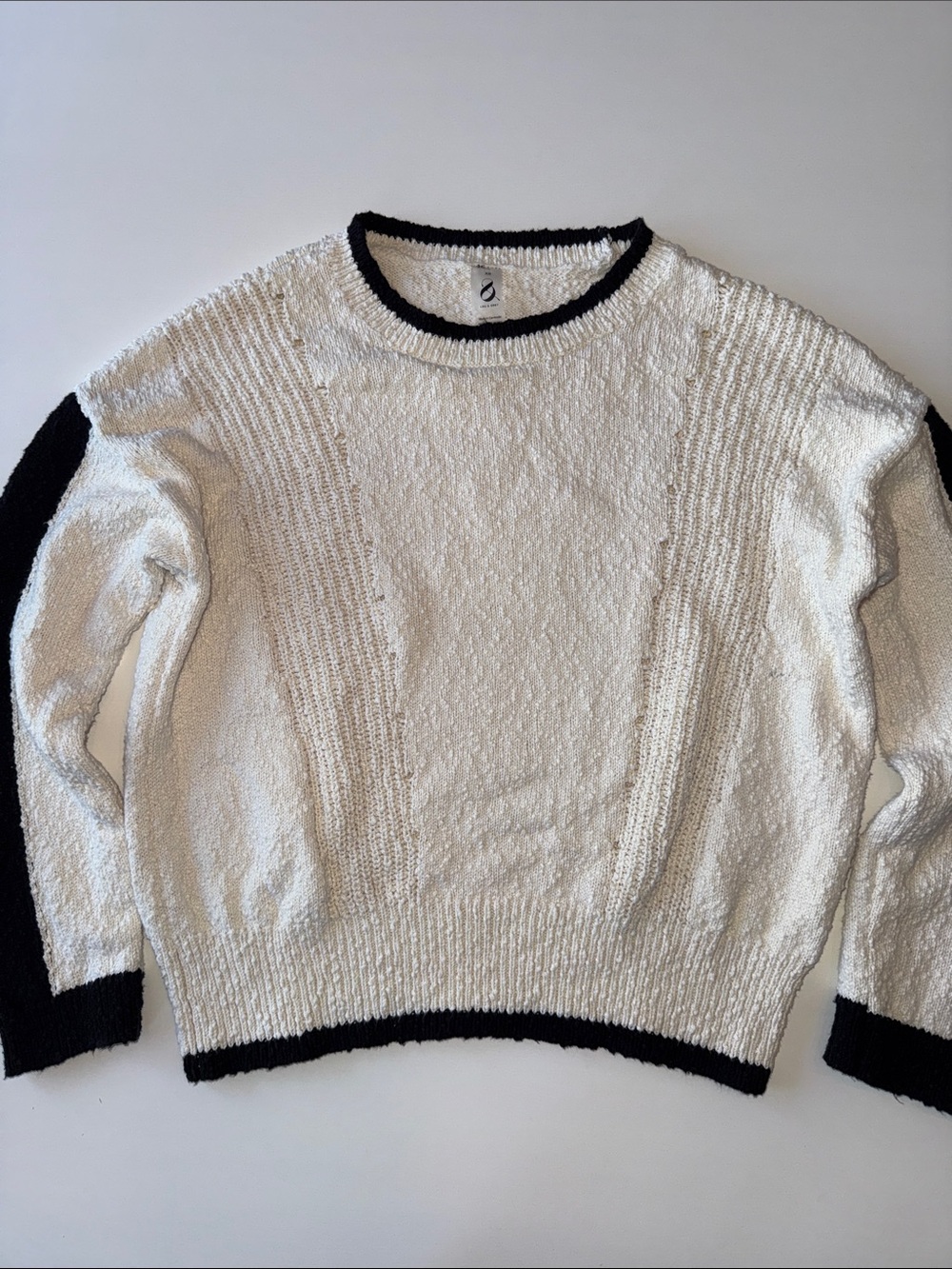 Lou & Grey Two-Tone Textured Crewneck Sweater in White & Black